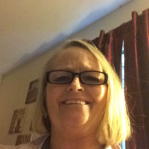 Meet your Posher, Charlotte - Picture 4 of 4